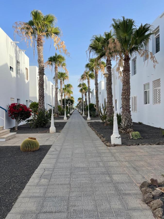 Oasis Montana Roja Appartement Playa Blanca  Buitenkant foto